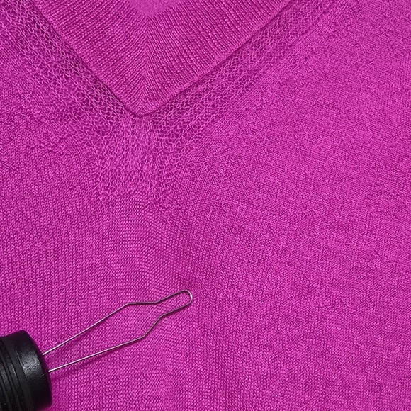 Helmut Lang 100% Cashmere Sweater XS Magenta‎ Pink V-Neck Long Sleeve Women's - Picture 4 of 8